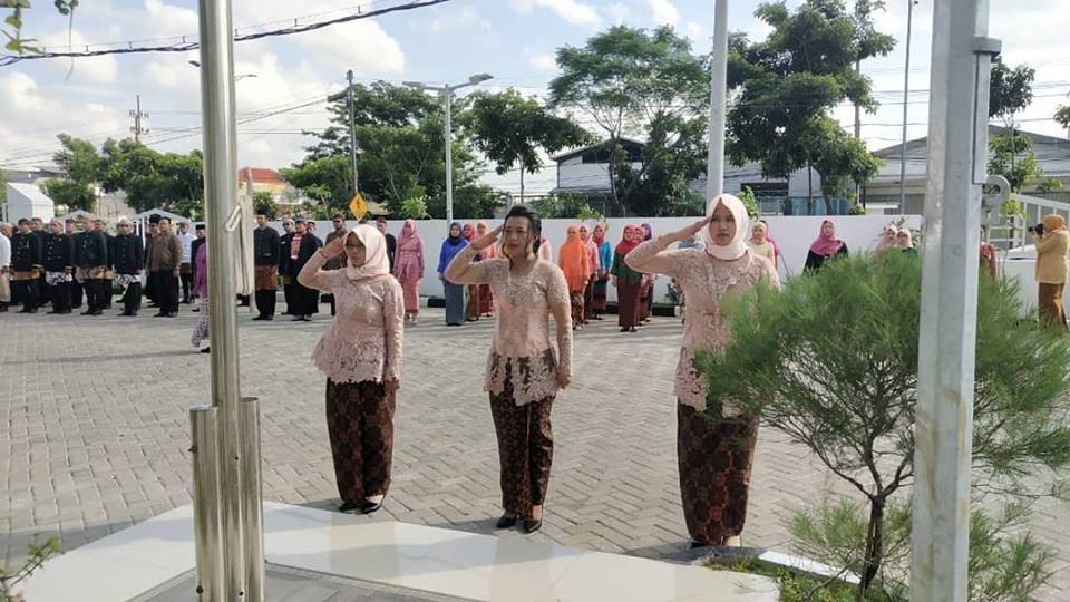 UPACARA PERINGATAN HARI KARTINI