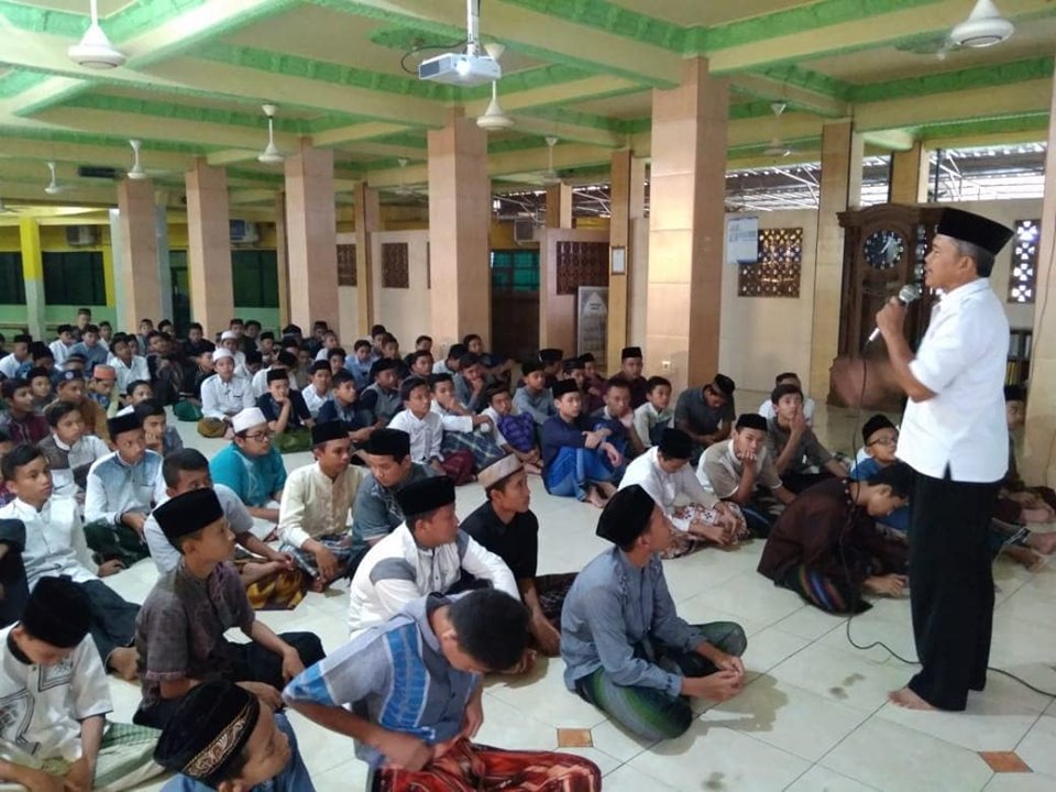 DISEMINASI INFORMASI P4GN MELALUI SOSIALISASI KEPADA PELAJAR DISEMINASI INFORMASI P4GN MELALUI SOSIALISASI KEPADA PELAJAR
