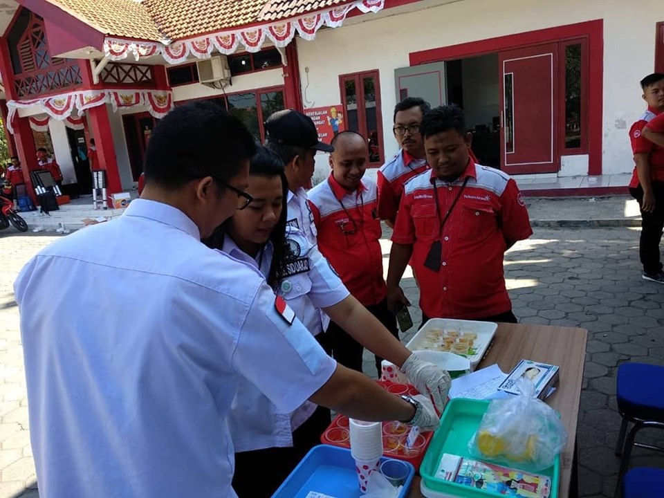 TES URIN KEPADA INSTANSI SWASTA DI PT. TELKOM AKSES SUKODONO, SIDOARJO TES URIN KEPADA INSTANSI SWASTA DI PT. TELKOM AKSES SUKODONO, SIDOARJO