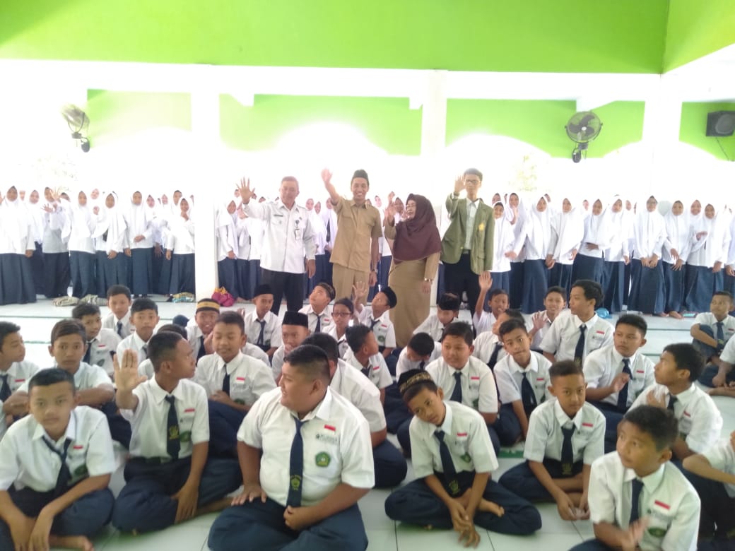 DISEMINASI INFORMASI P4GN KEPADA PELAJAR DALAM RANGKA MPLS-PDB (MASA PENGENALAN LINGKUNGAN SEKOLAH PESERTA DIDIK BARU) DI MTs NEGERI 3 SIDOARJO DISEMINASI INFORMASI P4GN KEPADA PELAJAR DALAM RANGKA MPLS-PDB (MASA PENGENALAN LINGKUNGAN SEKOLAH PESERTA DIDIK BARU) DI MTs NEGERI 3 SIDOARJO