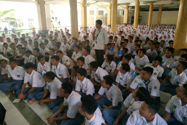 Sosialisasi dalam Rangka MPLS-PDB di SMA Al-Islam Krian