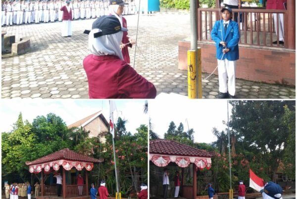 DISEMINASI INFORMASI P4GN MELALUI PETUGAS INSPEKTUR UPACARA DI SMP NEGERI 4 SIDOARJO