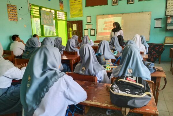 SOSIALISASI KEPADA SISWA-SISWI BARU PADA KEGIATAN MPLS DI MA HASYIM ASY'ARI SUKODONO