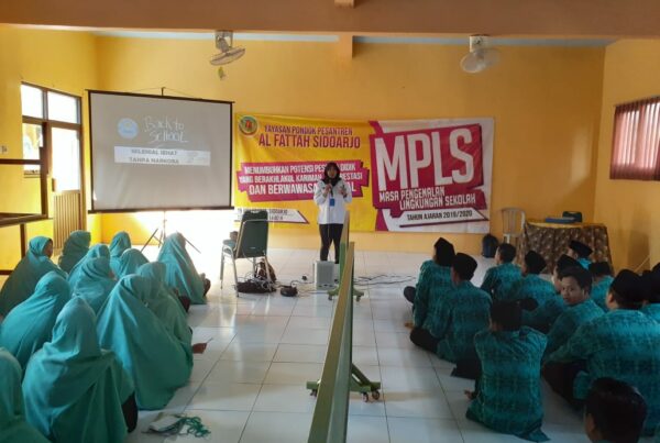 SOSIALISASI KEPADA SISWA-SISWI BARU PADA KEGIATAN MPLS DI SMA AL FATTAH