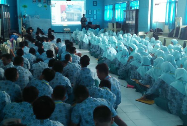 SOSIALISASI KEPADA SISWA-SISWI BARU PADA KEGIATAN MPLS DI SMA MUHAMMADIYAH 3 TULANGAN