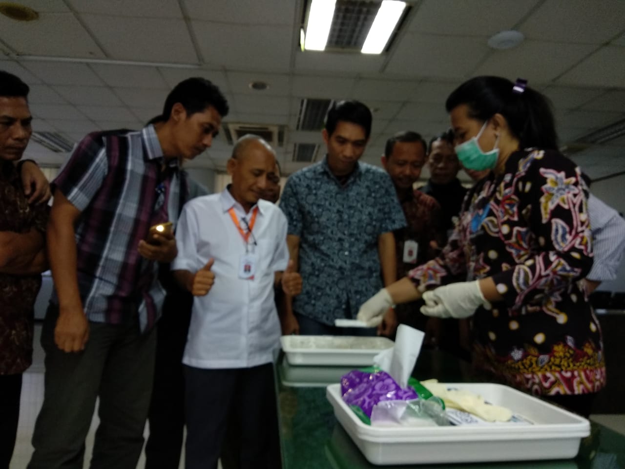 KEGIATAN TES URIN KEPADA INSTANSI SWASTA DI PT. JAPFA COMFEED INDONESIA SIDOARJO KEGIATAN TES URIN KEPADA INSTANSI SWASTA DI PT. JAPFA COMFEED INDONESIA SIDOARJO
