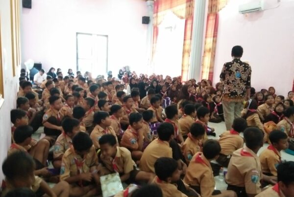 DISEMINASI INFORMASI P4GN MELALUI TATAP MUKA KEPADA PELAJAR DI SDN WONOCOLO 2 TAMAN – SIDOARJO DISEMINASI INFORMASI P4GN MELALUI TATAP MUKA KEPADA PELAJAR DI SDN WONOCOLO 2 TAMAN – SIDOARJO