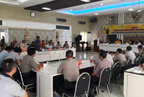 SOSILISASI TENTANG BAHAYA NARKOBA DI LINGKUNGAN KELUARGA DAN MASYARAKAT DALAM RANGKA MENCIPTAKAN PERUMAHAN CITRA HARMONI KEC. TAMAN BEBAS NARKOBA