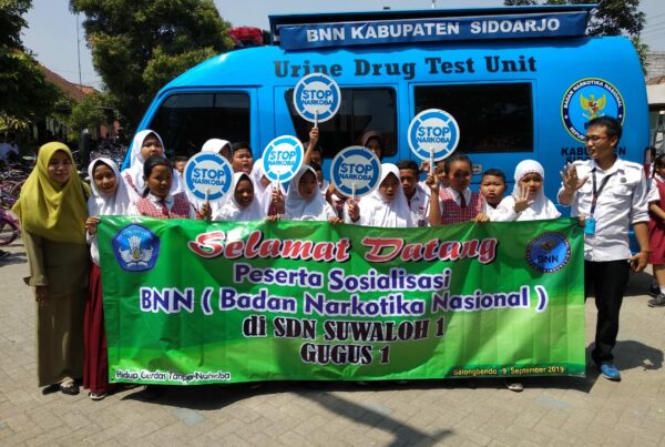 DISEMINASI INFORMASI P4GN MELALUI SOSIALISASI KEPADA MILENIAL SD MENUJU INDONESIA EMAS DI SDN SUWALUH 1 KEC. BALONGBENDO KAB. SIDOARJO