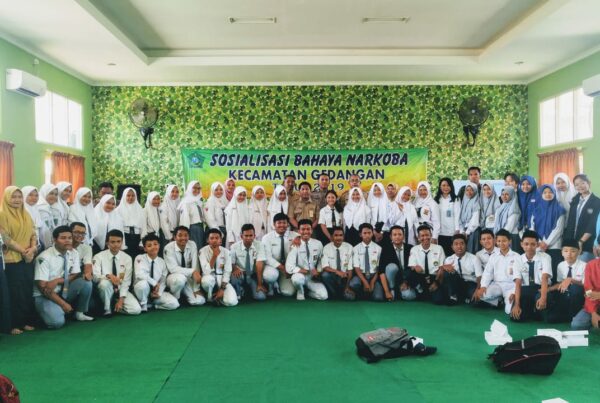 SOSIALISASI BAHAYA NARKOBA BAGI PELAJAR DI KECAMATAN GEDANGAN KABUPATEN SIDOARJO