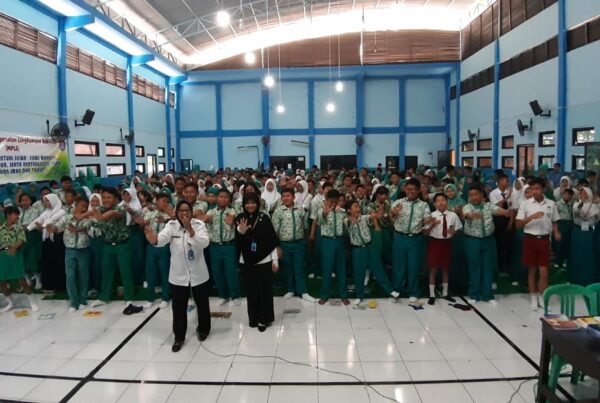 SOSIALISASI KEPADA SISWA-SISWI BARU PADA KEGIATAN MPLS DI SMPN 2 SIDOARJO