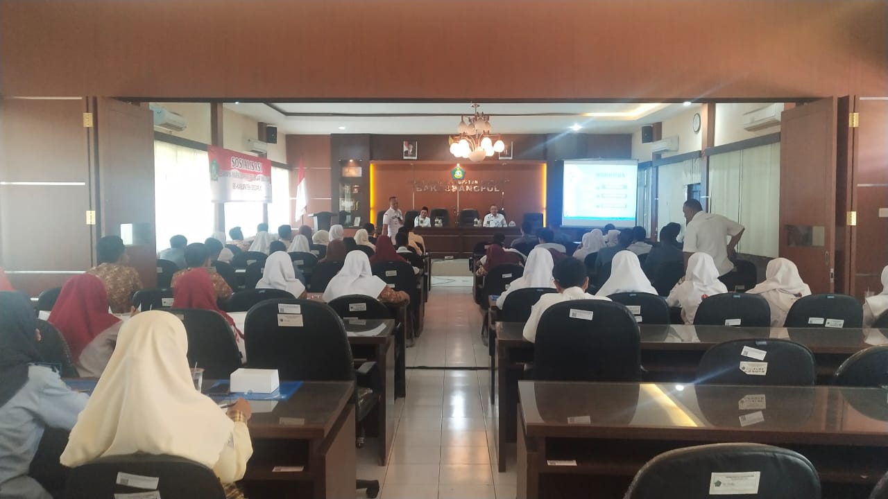 DISEMINASI INFORMASI P4GN MELALUI SOSIALISASI BAHAYA NARKOBA BAGI PELAJAR SMU/SMK SE-KABUPATEN SIDOARJO DISEMINASI INFORMASI P4GN MELALUI SOSIALISASI BAHAYA NARKOBA BAGI PELAJAR SMU/SMK SE-KABUPATEN SIDOARJO