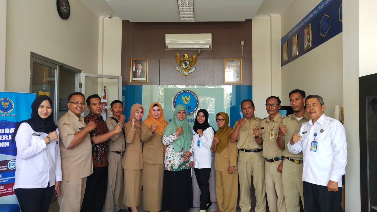 MONITORING DAN EVALUASI PROGRAM PEMBERDAYAAN MASYARAKAT DI LINGKUNGAN PENDIDIKAN MONITORING DAN EVALUASI PROGRAM PEMBERDAYAAN MASYARAKAT DI LINGKUNGAN PENDIDIKAN
