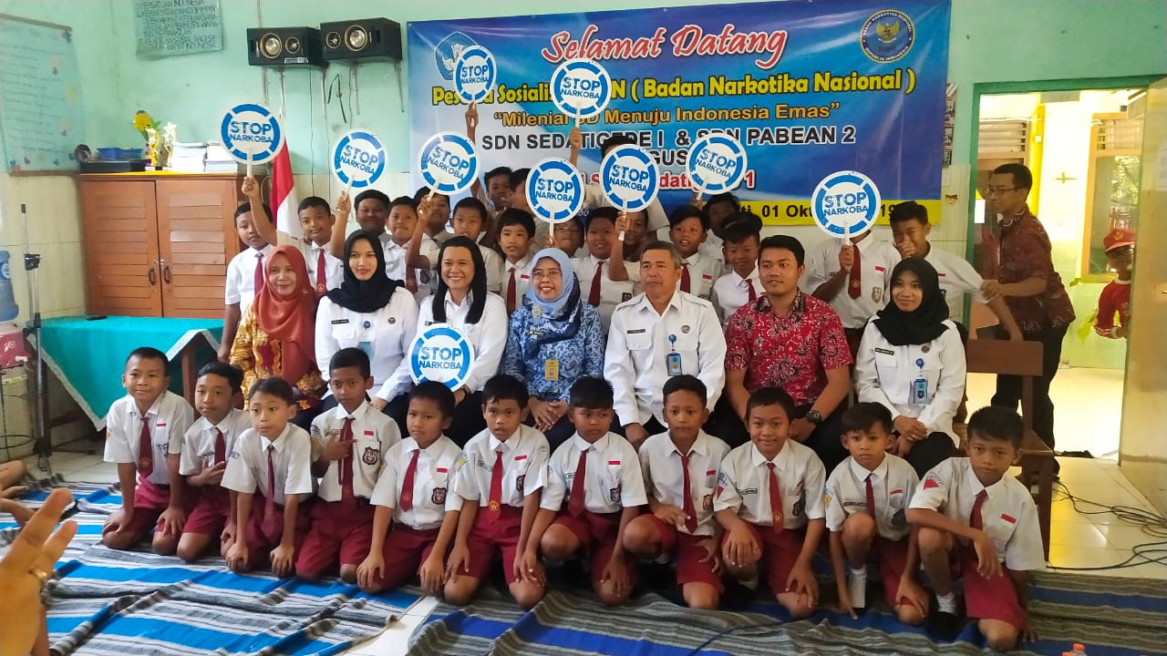 SOSIALISASI BAHAYA NARKOBA BAGI PELAJAR SD DI KECAMATAN SEDATI KABUPATEN SIDOARJO SOSIALISASI BAHAYA NARKOBA BAGI PELAJAR SD DI KECAMATAN SEDATI KABUPATEN SIDOARJO