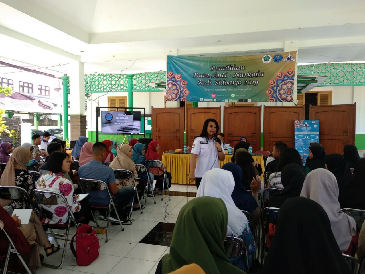 SOSIALISASI P4GN KEPADA PESERTA PEMILIHAN DUTA ANTI NARKOBA KABUPATEN SIDOARJO SOSIALISASI P4GN KEPADA PESERTA PEMILIHAN DUTA ANTI NARKOBA KABUPATEN SIDOARJO