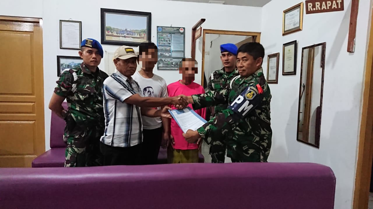 PENANGKAPAN 2 ORANG TERSANGKA PELAKU TINDAK PIDANA PENYALAHGUNAAN DAN PEREDARAN GELAP NARKOTIKA DI TERMINAL 1 BANDARA INTERNASIONAL JUANDA