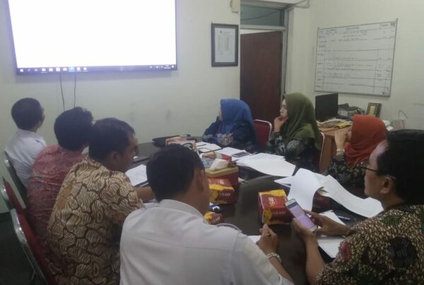 RAPAT KOORDINASI PEMBAHASAN PERATURAN BUPATI TENTANG CARA PENGHITUNGAN DAN PEMBAGIAN BESARAN DESA RAPAT KOORDINASI PEMBAHASAN PERATURAN BUPATI TENTANG CARA PENGHITUNGAN DAN PEMBAGIAN BESARAN DESA