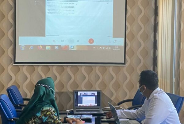 MENGIKUTI SOSIALISASI DAN UJI COBA FITUR APLIKASI BNN BOSS UNTUK LAYANAN SOSIALISASI , SKHPN DAN SIRENA VIA VIRTUAL