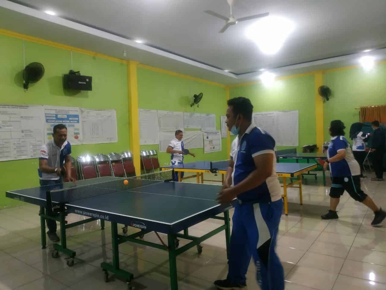 ”SMASH ON DRUGS” PERTANDINGAN TENIS MEJA ANTAR PEGAWAI BNNK SIDOARJO DALAM RANGKA PRA HANI ”SMASH ON DRUGS” PERTANDINGAN TENIS MEJA ANTAR PEGAWAI BNNK SIDOARJO DALAM RANGKA PRA HANI