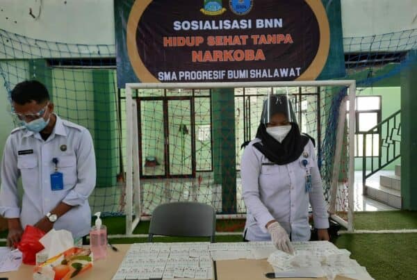 PEMERIKSAAN URINE SKRINING PELAJAR SMA PROGRESIF BUMI SHALAWAT