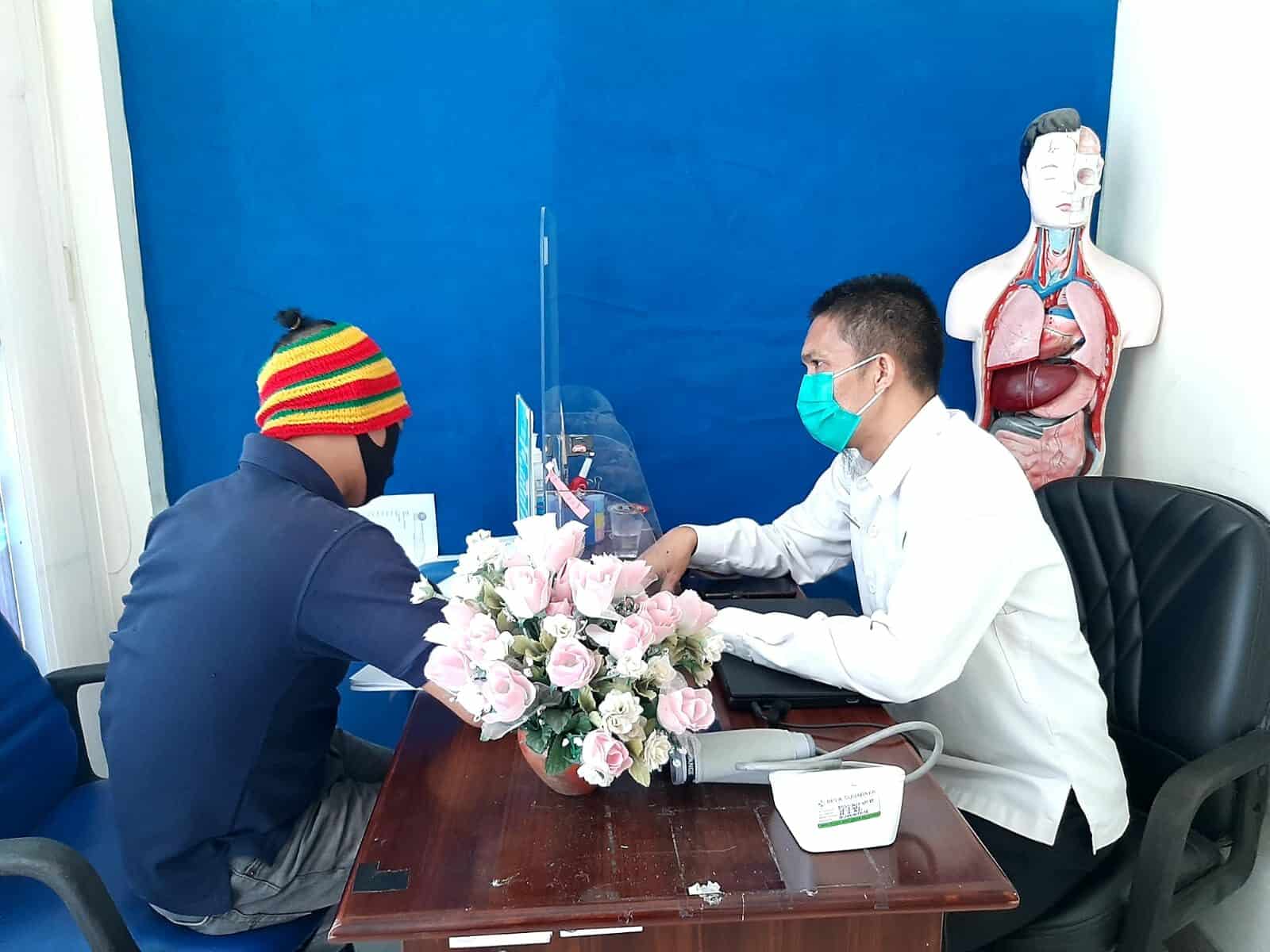 KEGIATAN RUJUKAN KLIEN IBM DESA BLURU KIDUL KE KLINIK PRATAMA BNNK SIDOARJO KEGIATAN RUJUKAN KLIEN IBM DESA BLURU KIDUL KE KLINIK PRATAMA BNNK SIDOARJO
