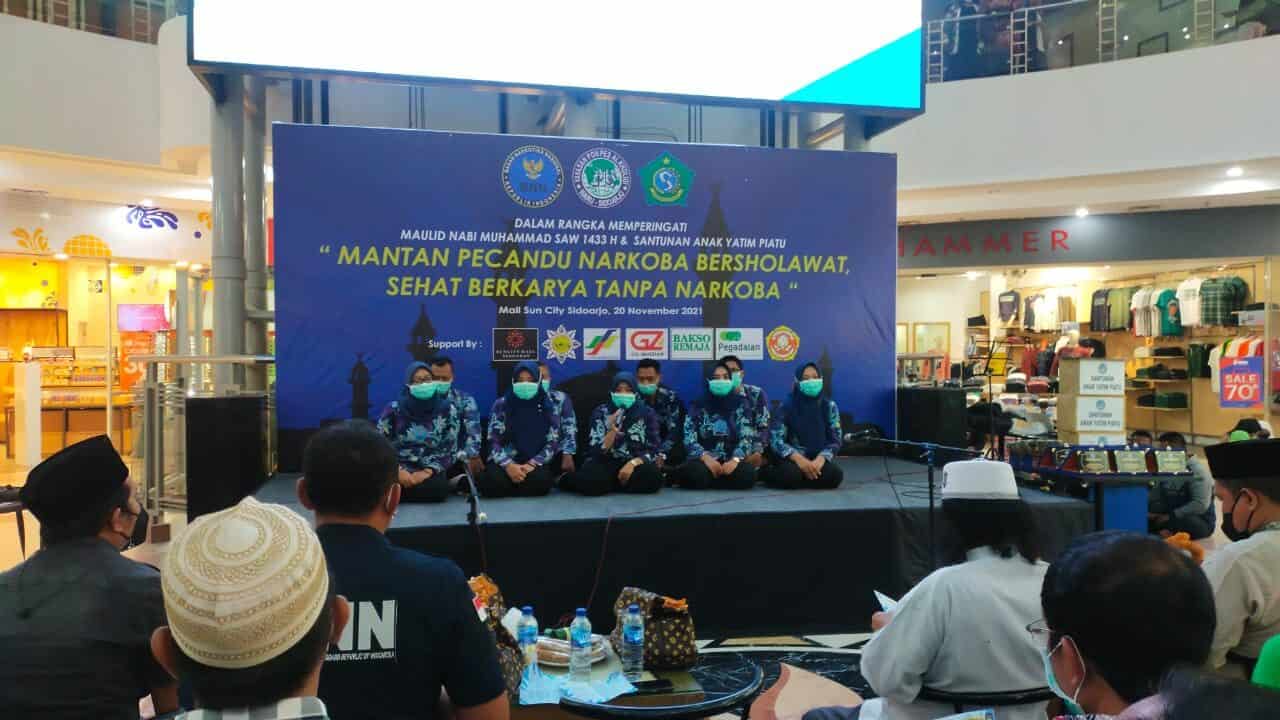 MANTAN PECANDU BERSHOLAWAT BERSAMA PONPES AL-KHOLIQI DAN BNNK SIDOARJO MANTAN PECANDU BERSHOLAWAT BERSAMA PONPES AL-KHOLIQI DAN BNNK SIDOARJO