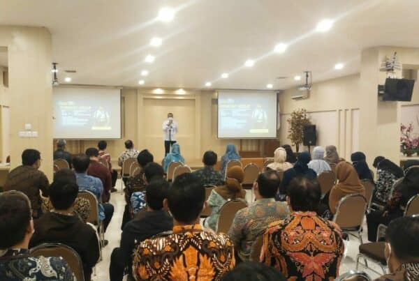 SOSIALISASI DAN TES URINE DI KPP PRATAMA SIDOARJO UTARA
