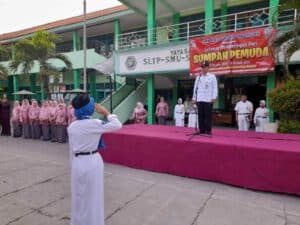 DISEMINASI INFORMASI P4GN MELALUI INSPEKTUR UPACARA PADA PERINGATAN SUMPAH PEMUDA DI SMP BUDI UTOMO PRAMBON