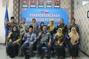 PENANDATANGANAN PERJANJIAN KERJASAMA BNNK SIDOARJO DENGAN SMA SMP DI KABUPATEN SIDOARJO TENTANG UPAYA P4GN