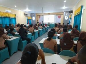 DISEMINASI INFORMASI P4GN DI LINGKUNGAN PENDIDIKAN SMKN 3 BUDURAN SINERGI DENGAN IKATAN APOTEKER INDONESIA (IAI) SIDOARJO