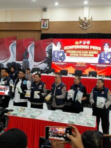 PRESS REALESE UNGKAP KASUS NARKOTIKA OLEH POLRESTA SIDOARJO